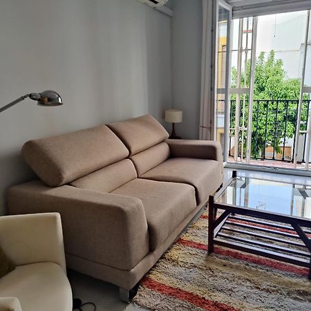 Luminoso Apartamento Exterior Con Balcon Y Patio En Centro Historico Feria-Alameda Севиля Екстериор снимка