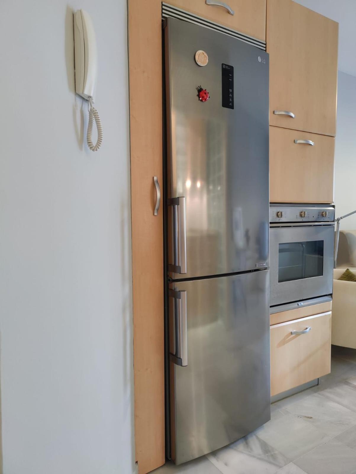 Luminoso Apartamento Exterior Con Balcon Y Patio En Centro Historico Feria-Alameda Севиля Екстериор снимка