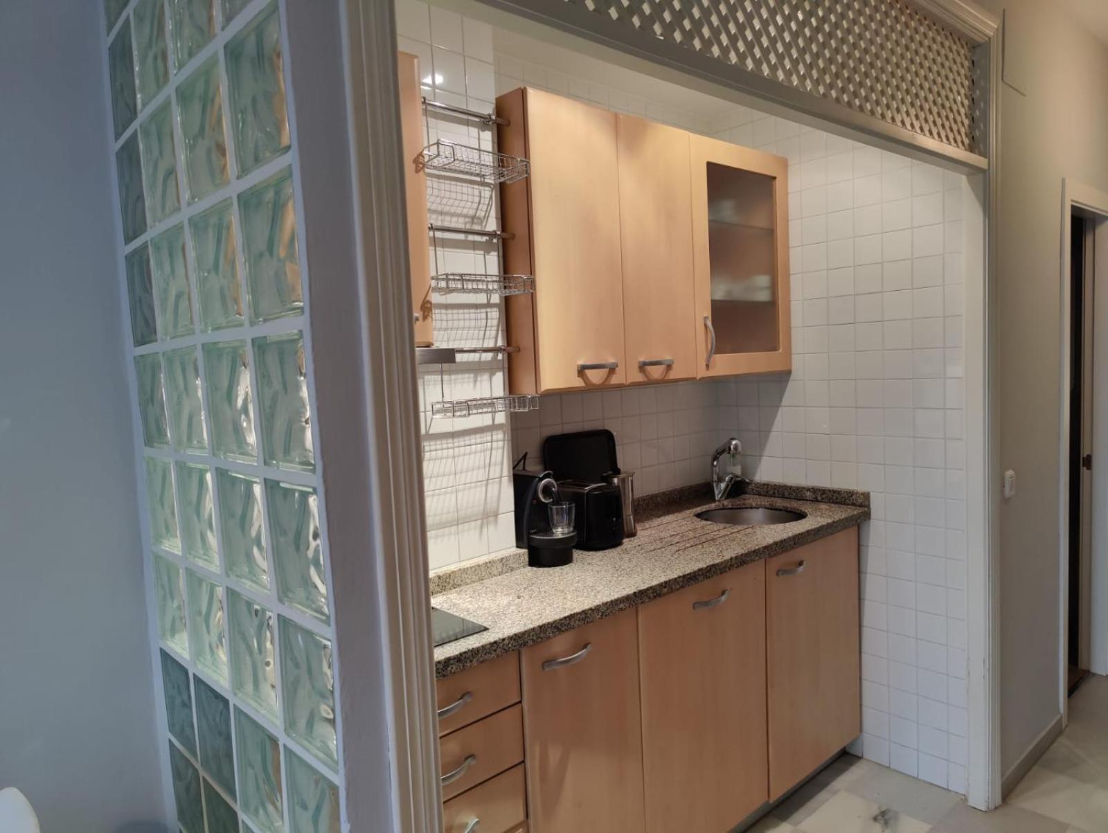 Luminoso Apartamento Exterior Con Balcon Y Patio En Centro Historico Feria-Alameda Севиля Екстериор снимка