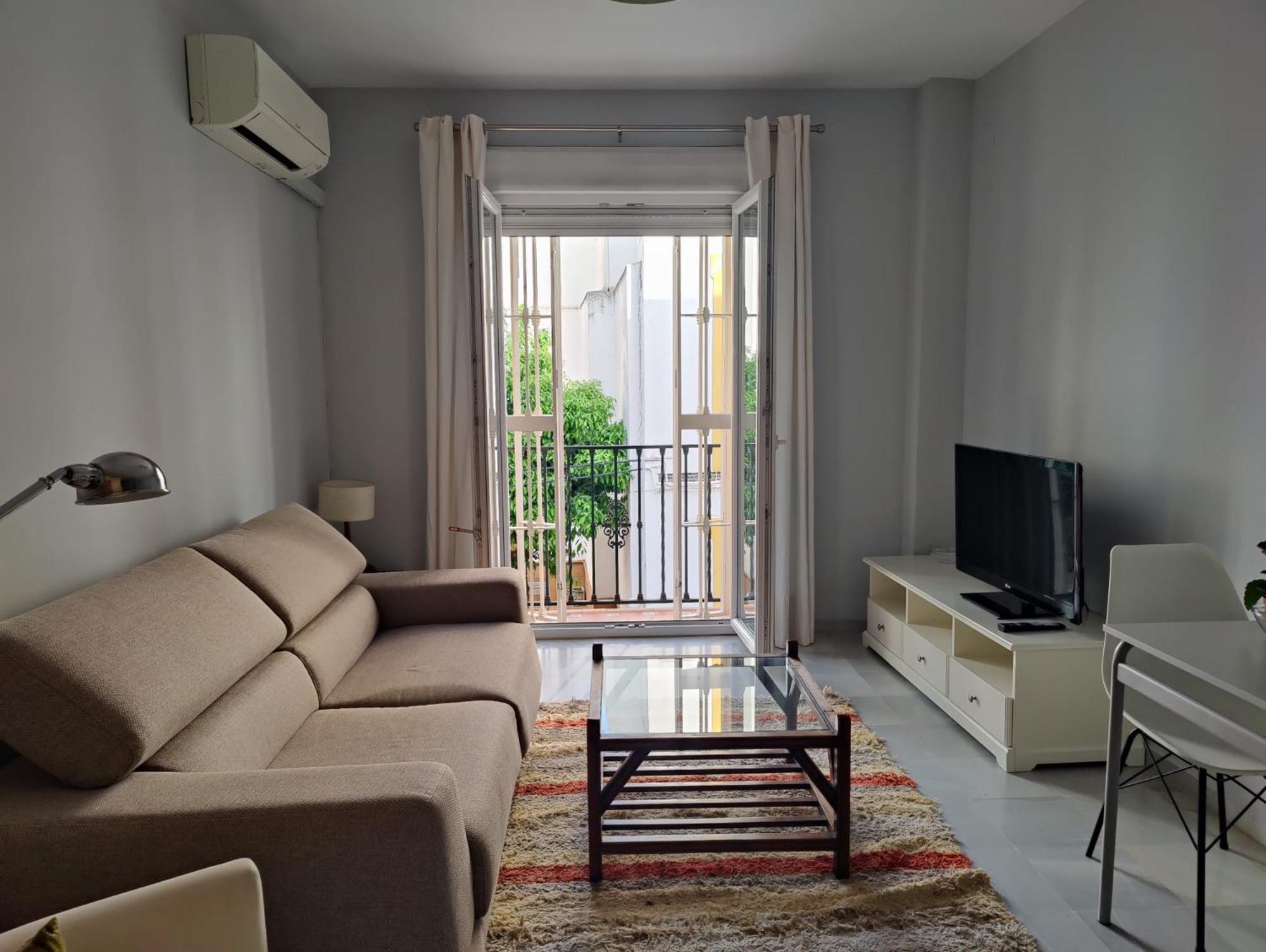 Luminoso Apartamento Exterior Con Balcon Y Patio En Centro Historico Feria-Alameda Севиля Екстериор снимка